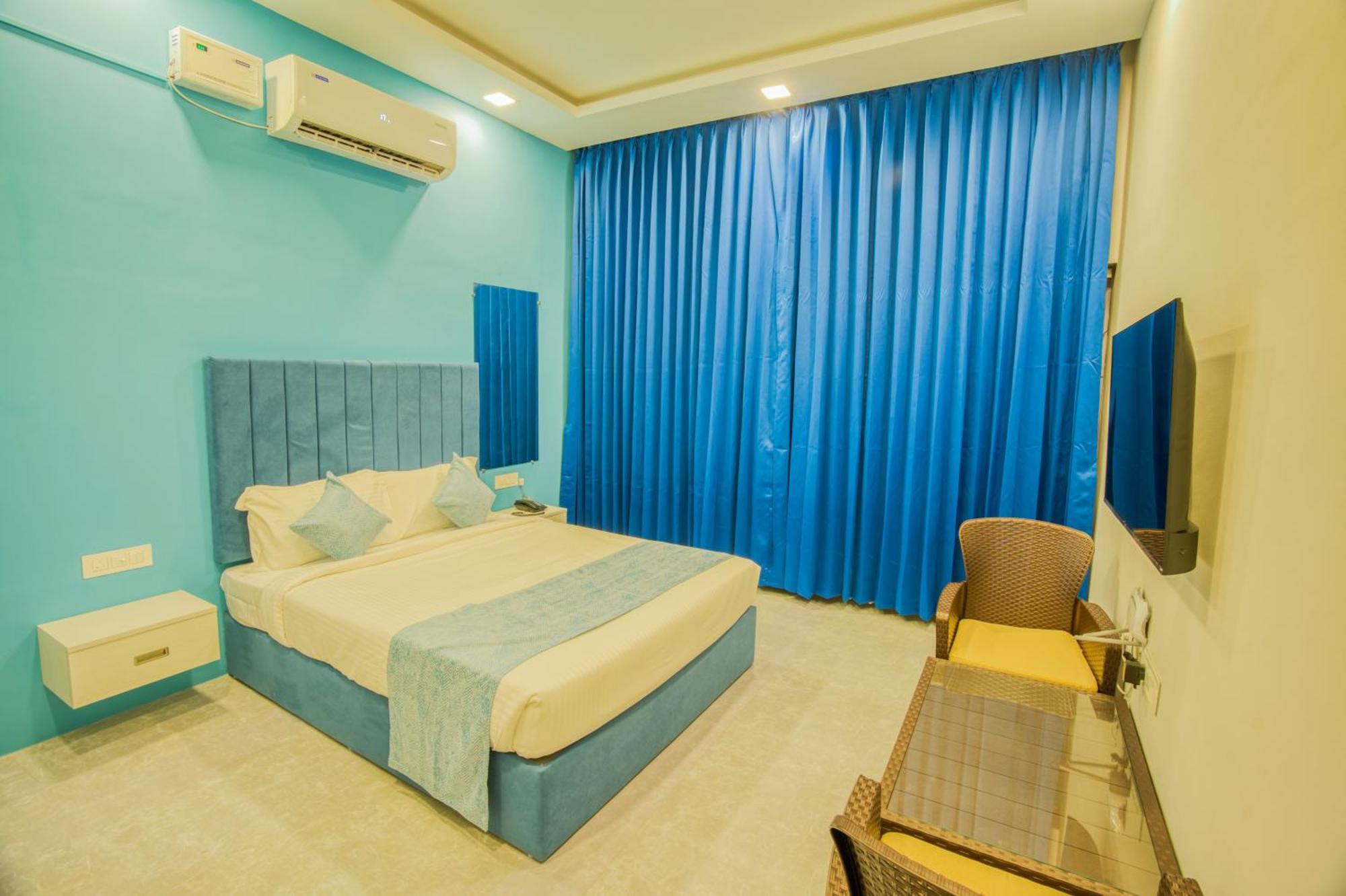 Seaborne Beach Resort Ауровиль Экстерьер фото