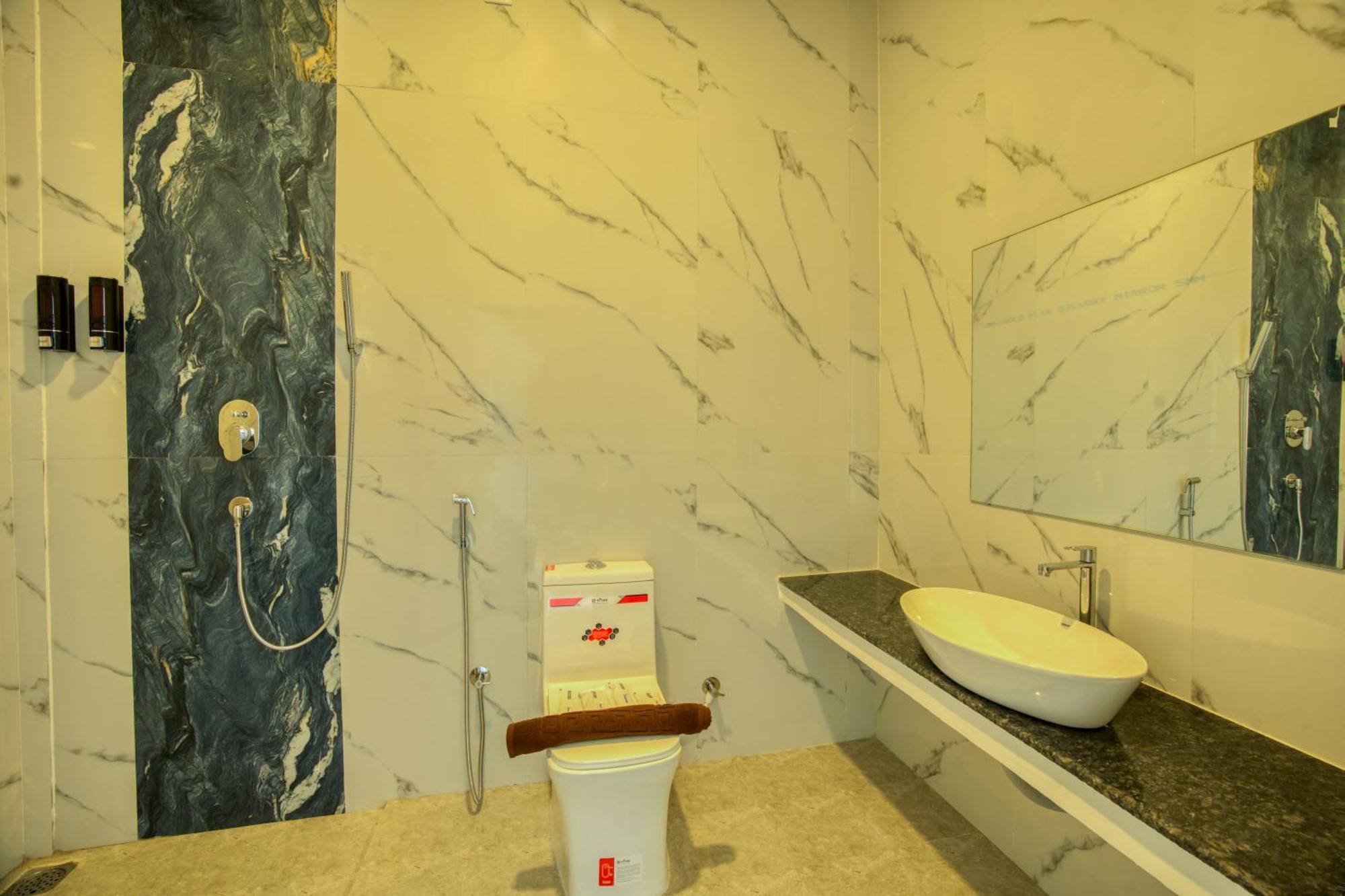 Seaborne Beach Resort Ауровиль Экстерьер фото