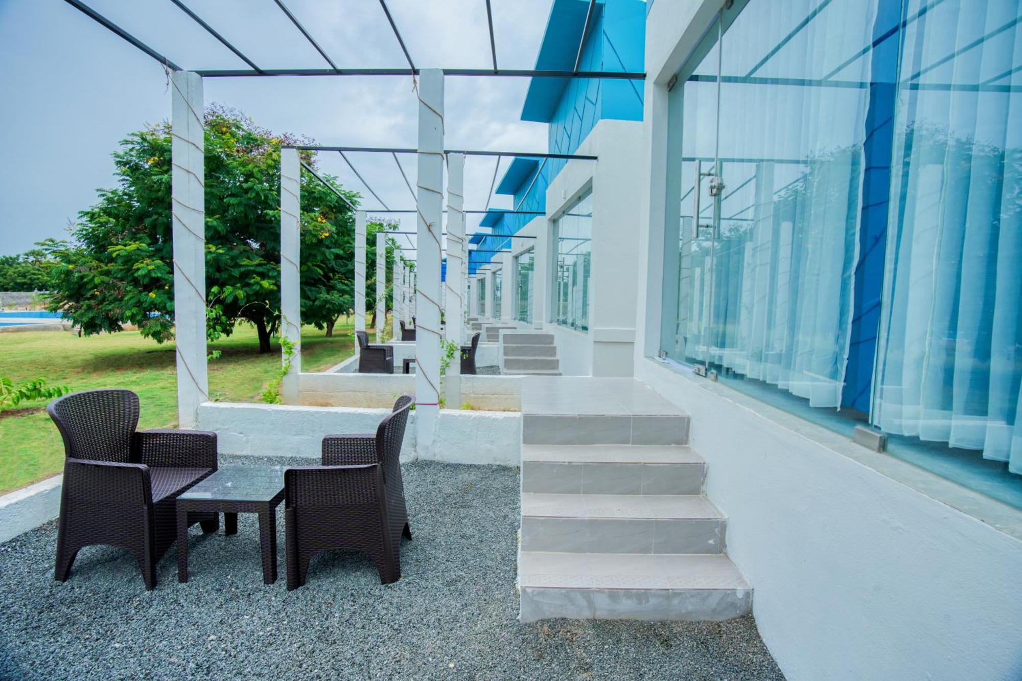 Seaborne Beach Resort Ауровиль Экстерьер фото