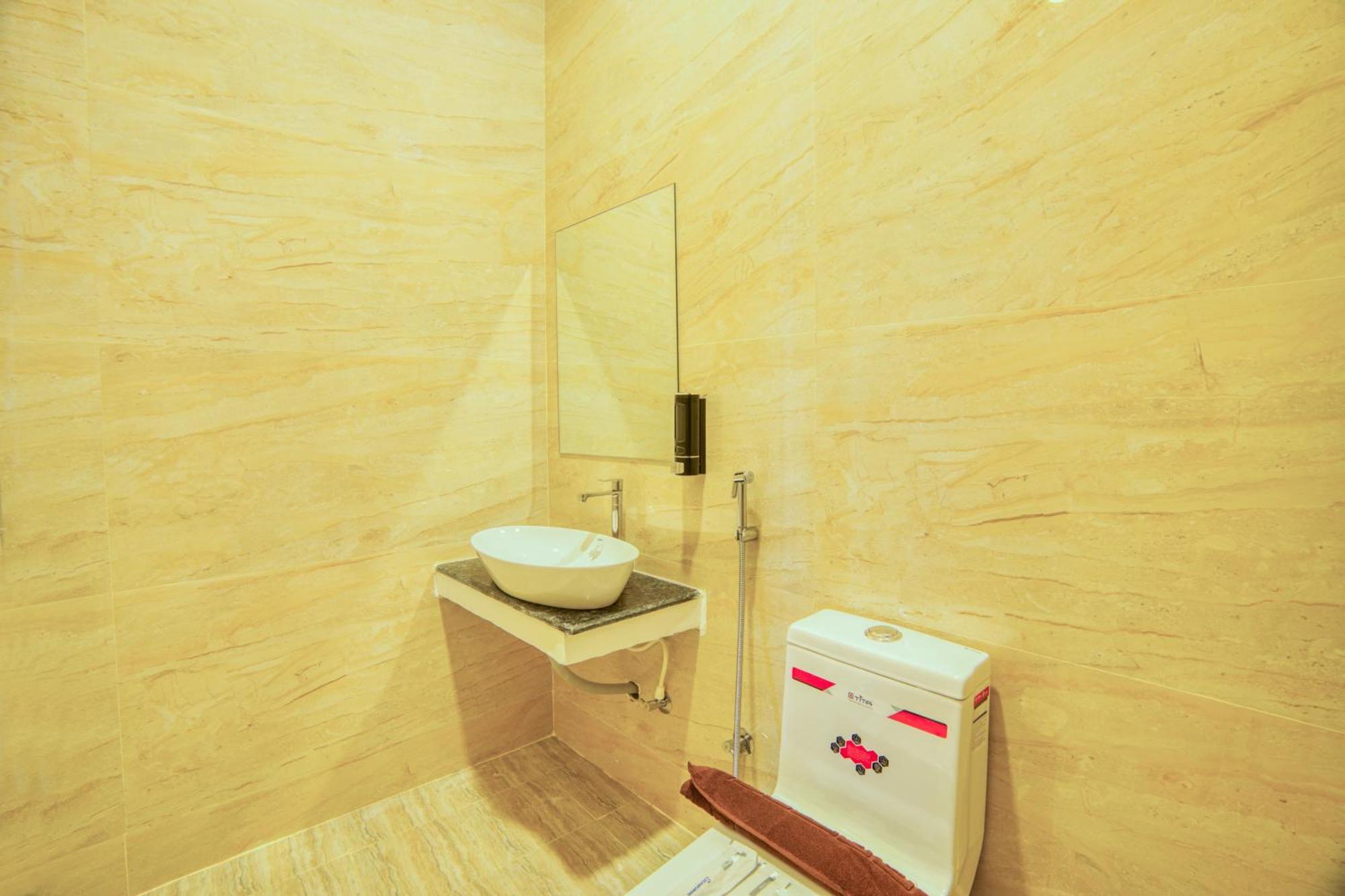 Seaborne Beach Resort Ауровиль Экстерьер фото
