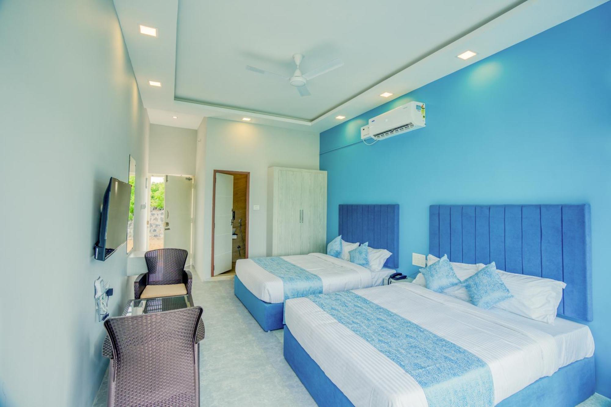 Seaborne Beach Resort Ауровиль Экстерьер фото