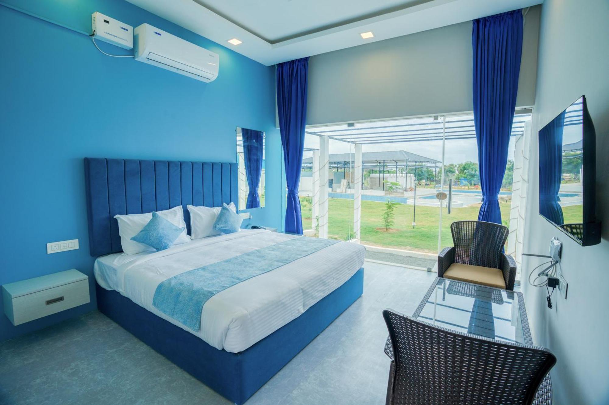 Seaborne Beach Resort Ауровиль Экстерьер фото